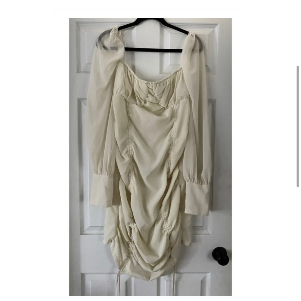 PRETTYLITTLETHING Ivory Ruched Dress - Picture 6 of 9
